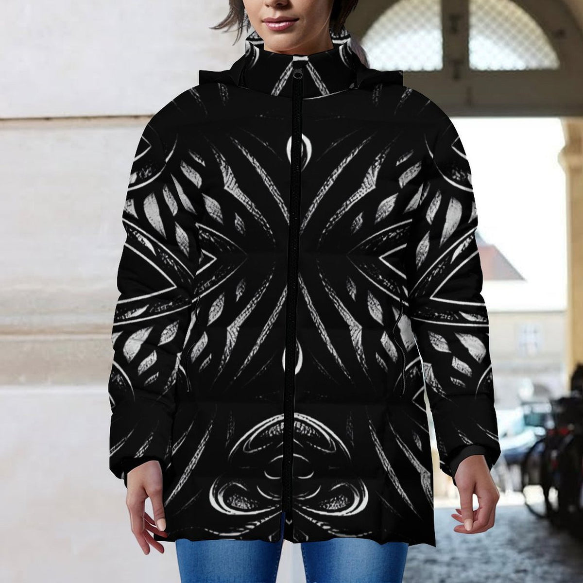 Women's Black & White Geometric Pattern All-Over Print Hooded Puffer Coat