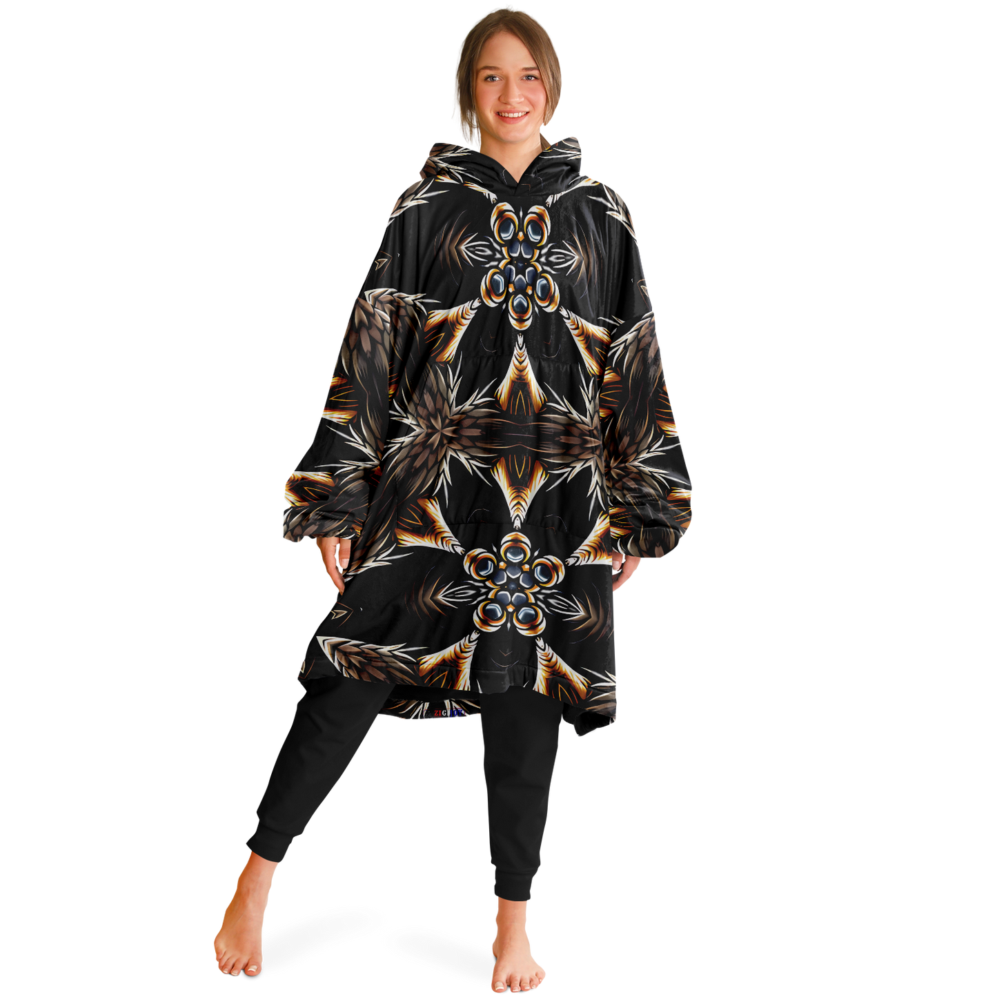 Women's Geometric Black & Gold Kaleidoscope Print Snug Hoodie