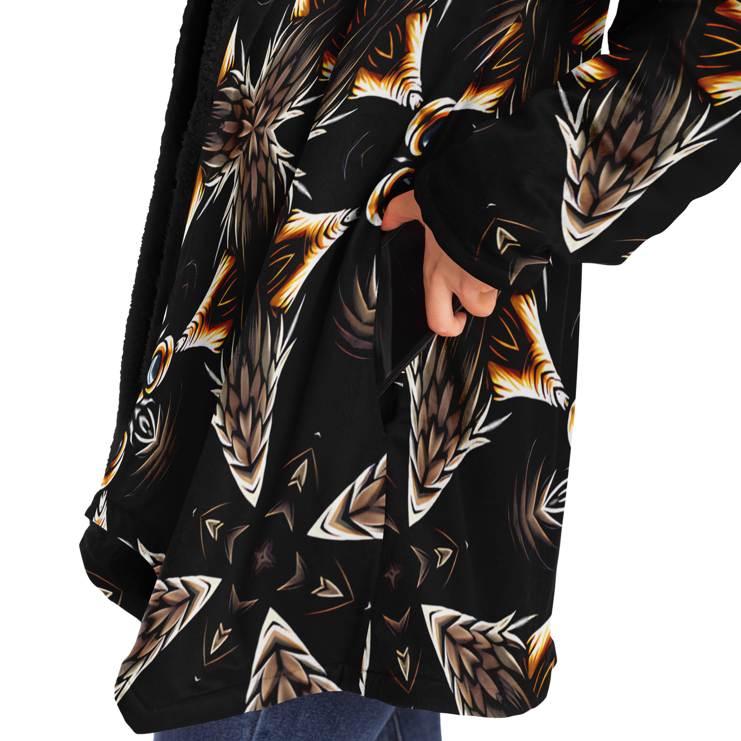 Women's Geometric Black & Gold Kaleidoscope Print Microfleece Cloak