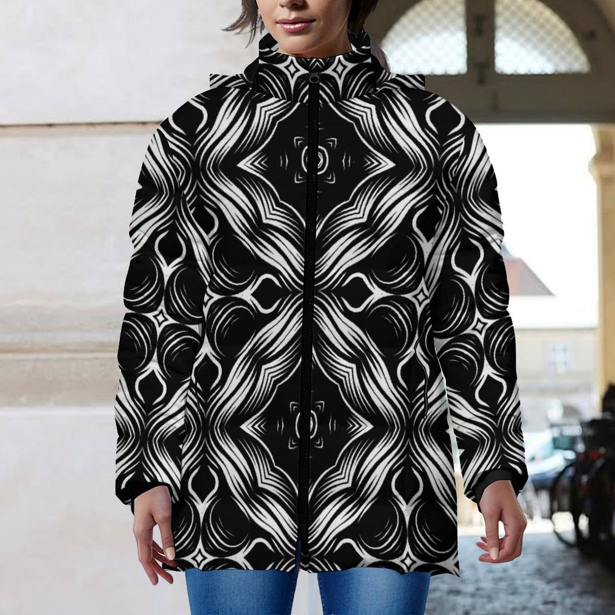 Women's Black & White Geometric Pattern All-Over Print Hooded Puffer Coat